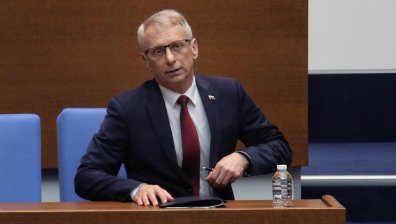 Денков благодари на министрите, че работят в добро темпо в усложнената обстановка