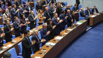 Христос Воскресе! Светли празници: Какво ни пожелаха политиците?