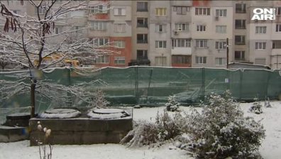 Жители на "Обеля" протестират втора неделя срещу застрояването в района