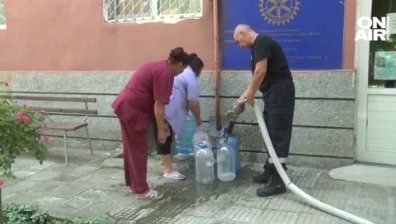 "Мием се с туби и бидони": Бедствено положение в Свищовско в разгара на лятото