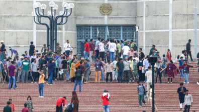 Как студенти предизвикаха революция в Бангладеш и накараха премиера да избяга