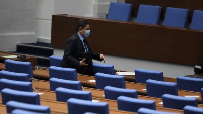 В парламента разглеждат предложението за прокурор, разследващ главния