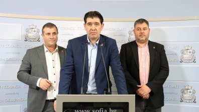 Взаимни нападки и обвинения в СОС заради заплатите в транспорта