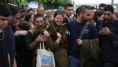 В Йерусалим убиха 16-годишен палестинец, намушкал с нож двама граничари