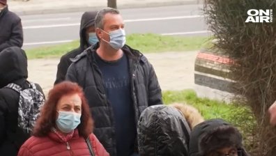 Министър Ангелов: 1500 човека у нас се ваксинират на час