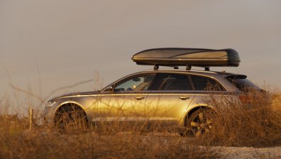 Резервна батерия на покрива увеличава пробега на електрическите коли