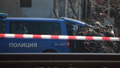 Труп на прострелян мъж е открит в Сливен