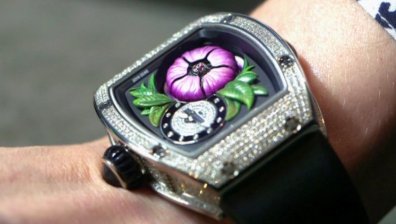 Часовникарската индустрия отвръща на удара