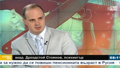 Акад. Дроздстой Стоянов, психиатър: Наблюдаваме вместо новини, криминална хроника!