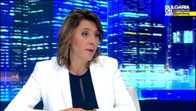 Весела Чернева: Проблемът с бежанците е голям, защото това е хуманитарно бедствие