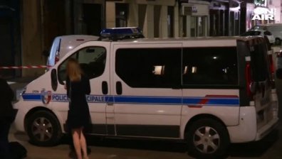Арестуваха двама за бомбената атака в Лион, единият е студент