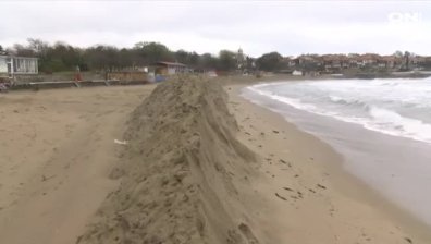 Почти премахнаха дигата на плажа в Созопол