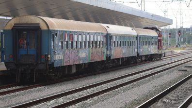 Инцидент с влак във Варна заради пиян грузински шофьор на камион