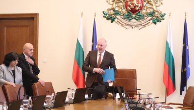 Анализатори: Протестиращите могат да ускорят свалянето на правителството