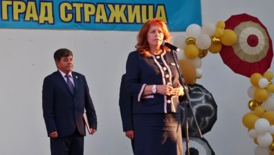 Йотова:  Нуждаем се от стабилно правителство, България трябва да е над егоизма и политиканстването