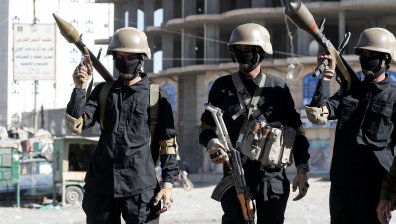 САЩ нaнeсoха тежки удари на хутите от подводници и кораби в Червено море