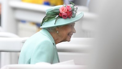 Кралица Елизабет II пропуска церемония в Лондон заради здравословни проблеми