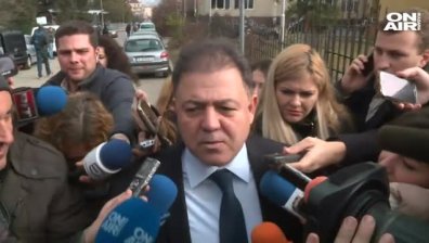 Ненчев за разследването на скандала с ваксините: Очевидно има политически елемент!