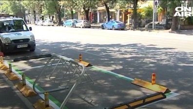 Първи паркинг за тротинетки и велосипеди в София