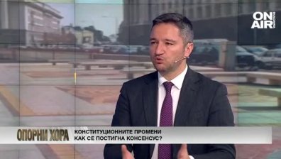 Вигенин: Извършват масирано овладяване на регулаторните структури и КС