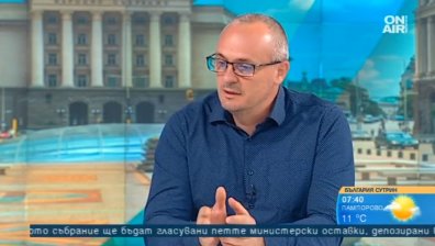 Рокадите нямало да променят политиката, важно е кой взима решенията