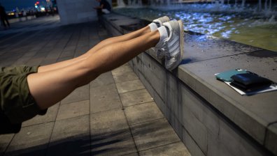 400 лицеви опори без почивка и без вода - деца в болница след тренировка в училище