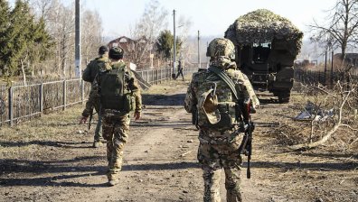 Украински военни залагат взривове в плюшени играчки