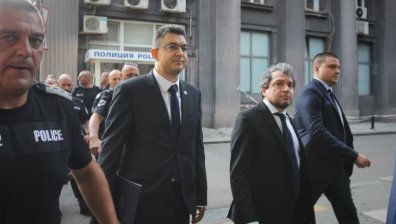 ДБ няма единно решение за бъдещия кабинет, партията на Манолова - обнадеждена