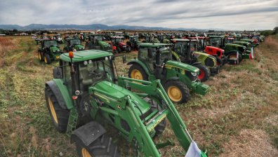Земеделците и властта подписват споразумение - ще спрат ли протестите?