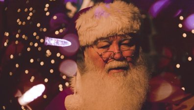 Дядо Коледа раздаде над 7,5 млрд. подаръци