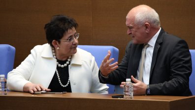 МС внася в НС бюджет с 3% дефицит