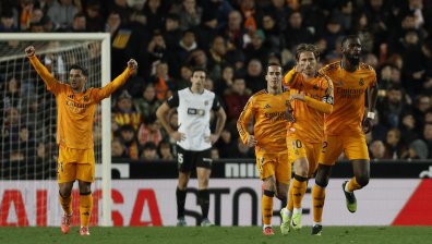 "Реал" (М) поведе в Ла Лига след инфарктна победа срещу "Валенсия"