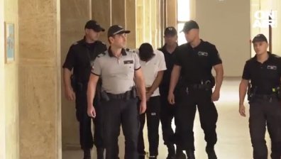 С ДНК проверяват дали Омар е на 15 г., твърди, че спирачките отказали, избягал с такси