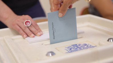 Франция гласува нов парламент при засилени мерки за сигурност