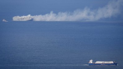 Два товарни кораба се сблъскаха в Северно море, няколко души са в неизвестност