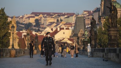Извънредна ситуация и крути мерки в Чехия заради коронавируса