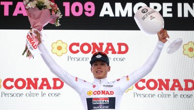 Французинът Пол Мание триумфира в първия етап на Giro d'Italia