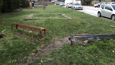 "Откраднато детство": Малчугани от Варна вече 10 години са без детска площадка