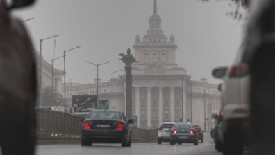 От 1 декември влиза в сила забраната за замърсяващи коли в центъра на София