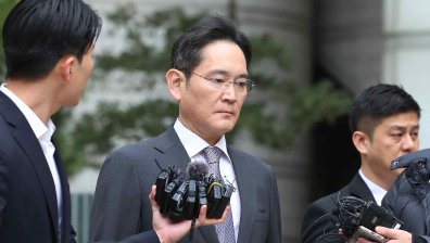 Поискаха 5 години затвор за шефа на Samsung