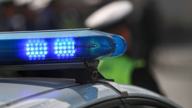 Мъж нахлу с брадва в софийско училище след скандал между момче и момиче