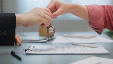 Наемите "изяждат" заплатите: София и Атина са сред най-недостъпните столици