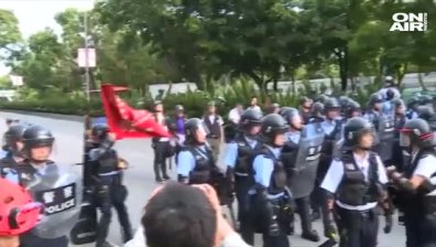 Протестиращи в Хонконг поискаха край на полицейската агресия