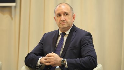 Радев: НС да реши за разполагането на американски самолети-цистерни в база "Безмер"