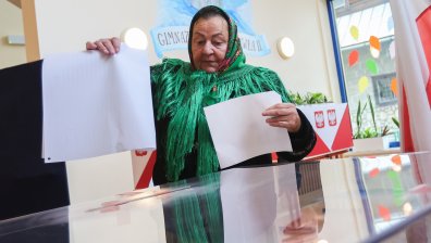 Ключови парламентарни избори в Полша