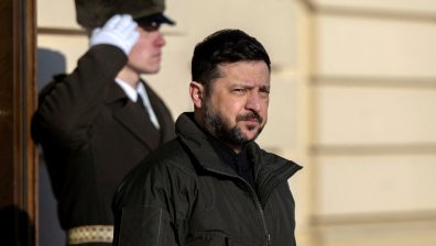 Зеленски: Договорихме доставка на 250 нови бойни самолета от Швеция и Франция