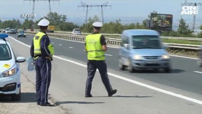Полицай заснет в крачка как взима подкуп