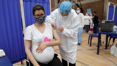 Все повече бременни са в болница след усложнения от Ковид-19