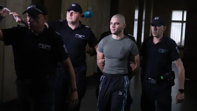 Решетките не го спират - прокурорският син от Перник се заканва на надзиратели в затвора