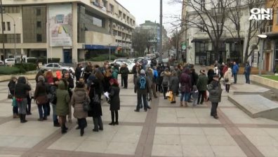Бургазлии на протест: Убедени са, че дишат мръсен въздух